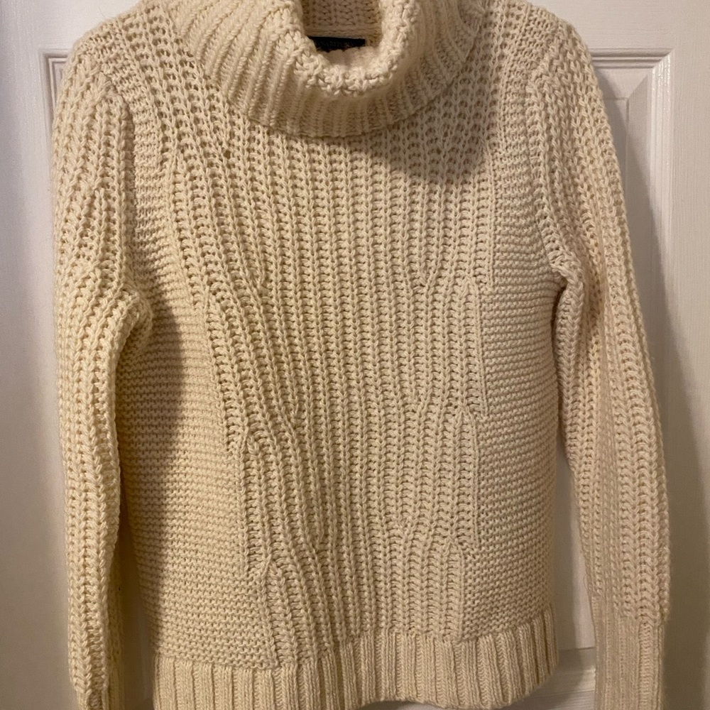 Women’s sweater